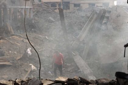 غارات إسرائيلية جديدة على غزة وارتفاع حصيلة القتلى رغم إعلان ترامب عن تقدم لوقف إطلاق النار