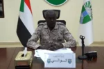 قرار استثنائي بتمديد خدمة والي الخرطوم لمدة عام.