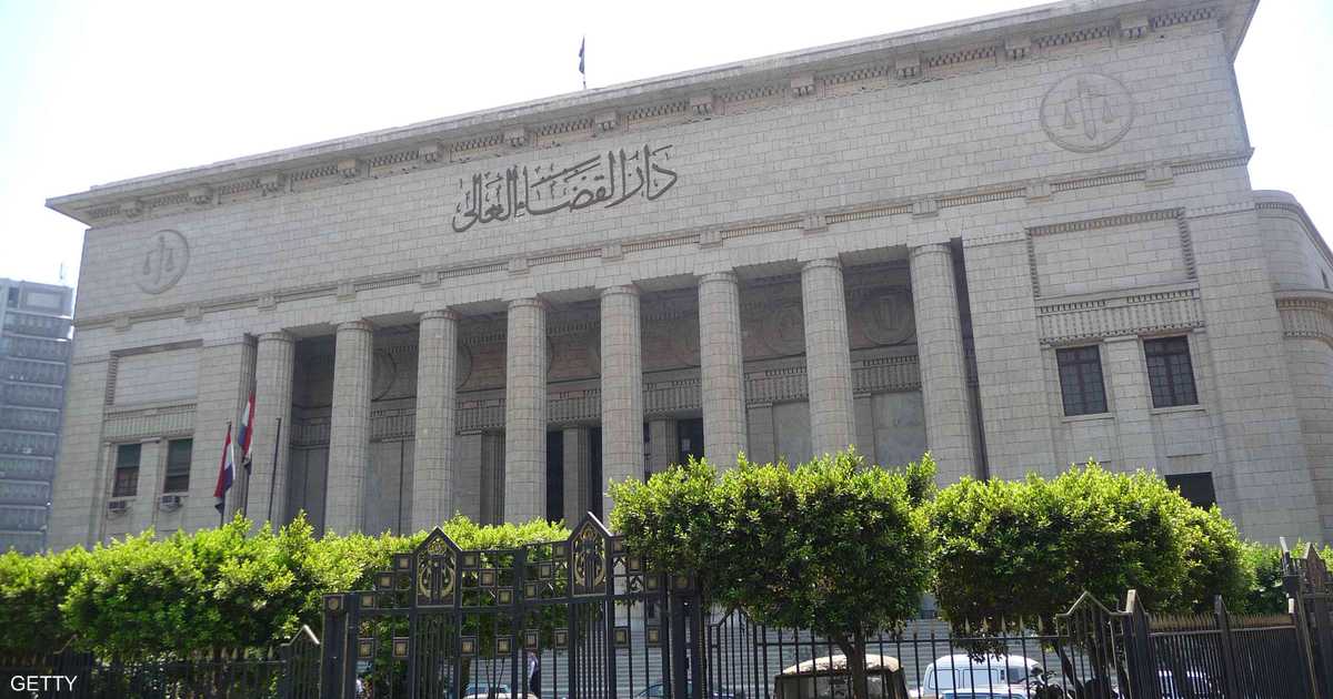 النيابة تضبط صديقاً للأسرة يشتبه في قتله لأربعة أفراد منها بإطلاق النار بعد رفض إقراضه المال