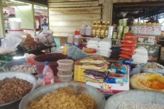 ارتفاع جنوني في أسعار السلع السودانية وتراجع الجنيه أمام الدولار