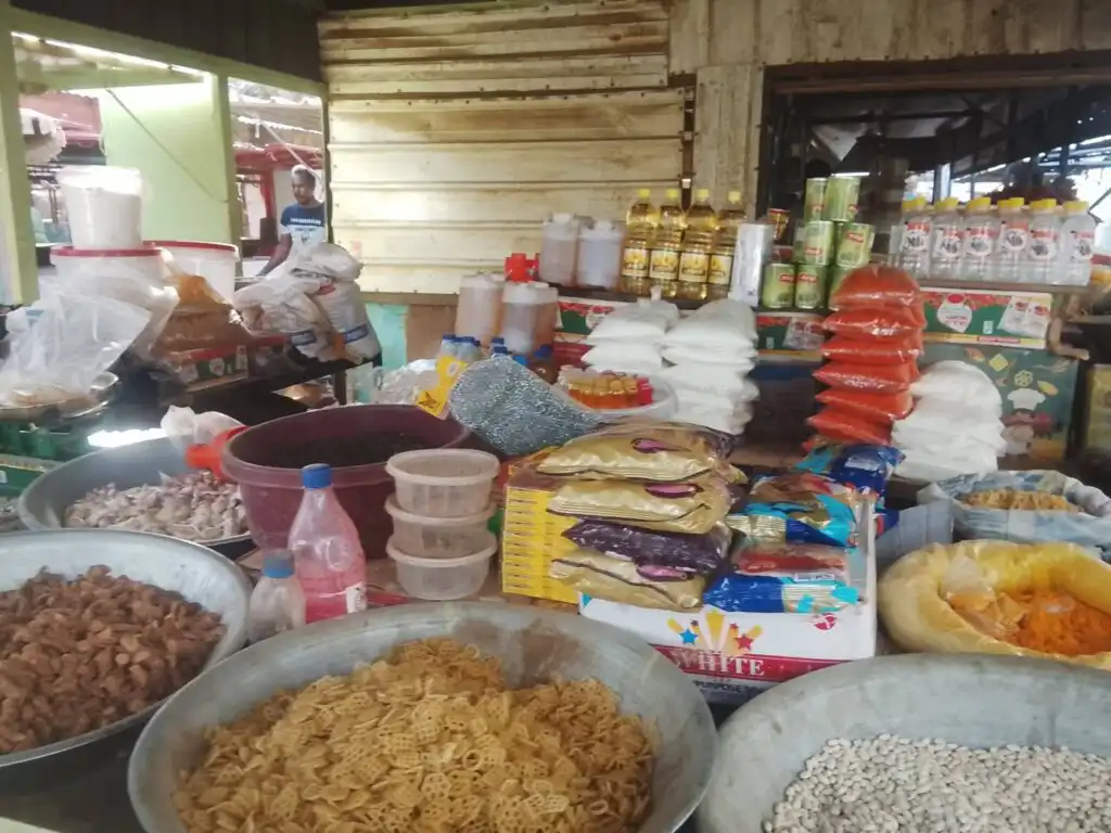 ارتفاع جنوني في أسعار السلع السودانية وتراجع الجنيه أمام الدولار