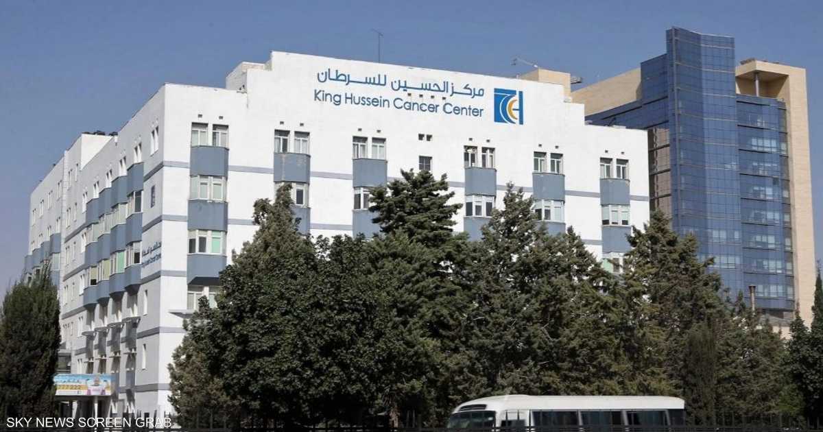 نجاح 14 طالباً من مركز الحسين للسرطان في الثانوية العامة رغم معاناتهم الصحية.