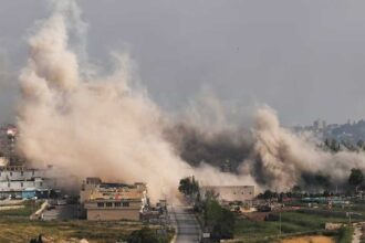المسؤول اللبناني ينفي وجود اتفاق نهائي ويؤكد استمرار المحادثات مع واشنطن بشأن التحقق من سلاح الجماعات المسلحة.