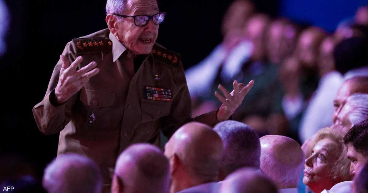 راوول كاسترو يظهر علناً في حفل إحياء ذكرى فيدل كاسترو في هافانا