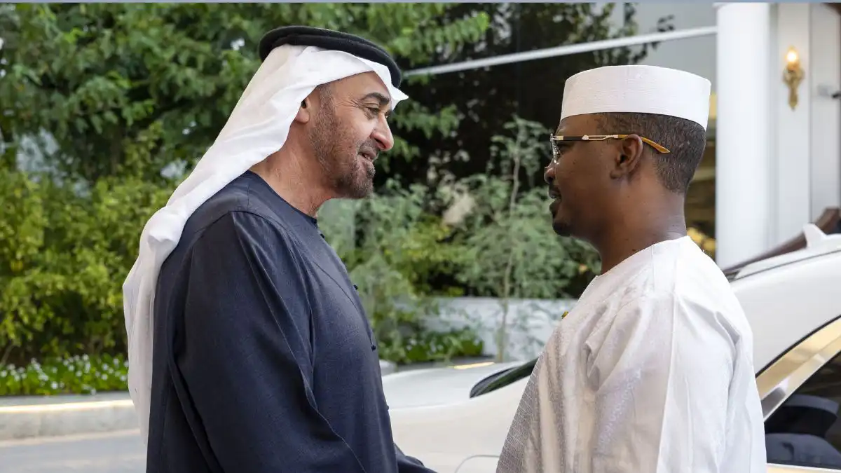 الإمارات تدعو ديبي لقيادة تشاد في حرب السودان