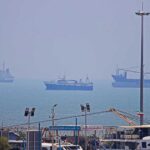 مضيق هرمز يشهد تحسناً طفيفاً في حركة الملاحة البحرية