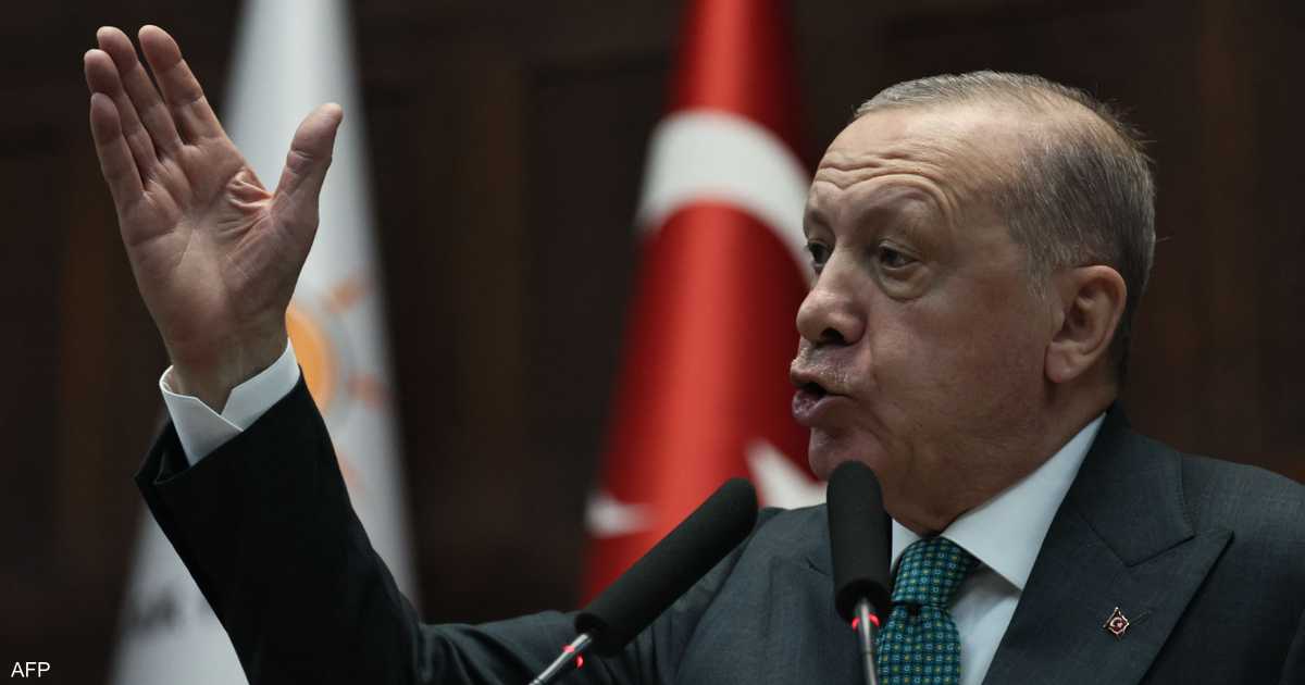 مستشار أردوغان يحدد موعداً بديلاً لانتخابات تركية جديدة في أبريل 2028