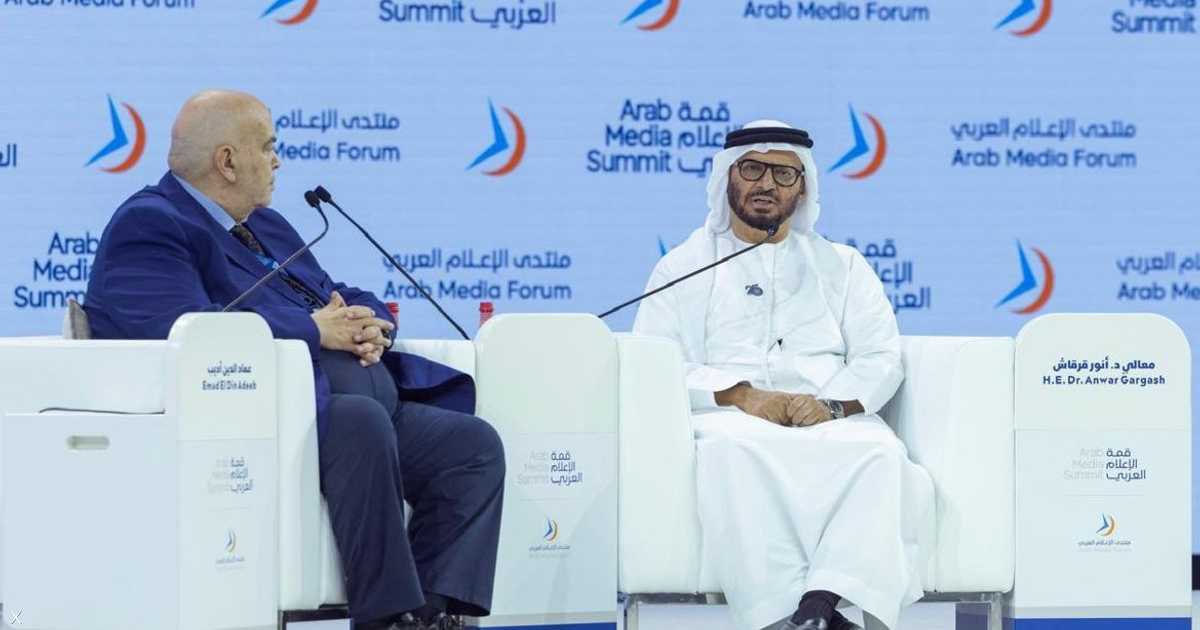 الإمارات تدافع عن نفسها وتفتح باب الحوار مع الآخرين معتبرةً تصريحات مسؤول إيراني صوتاً عاقلاً