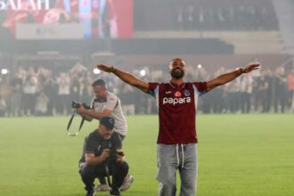 بلدية يومرا تعلن اقتراح تسمية شارع باسم محمد صلاح في تركيا