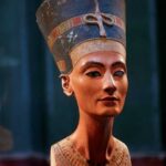 اكتشاف أدلة على ممرات وغرف مخفية داخل مقبرة توت عنخ آمون.
