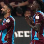 صلاح يحقق ثلاثيته ويرفع رصيده إلى 7 أهداف ليصعد إلى قائمة هدافي الدوري التركي بعد فوز طرابزون سبور على جالطة سراي 3-1.