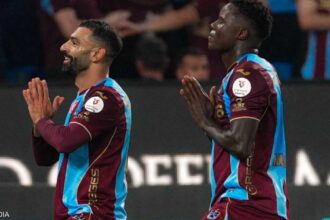 صلاح يحقق ثلاثيته ويرفع رصيده إلى 7 أهداف ليصعد إلى قائمة هدافي الدوري التركي بعد فوز طرابزون سبور على جالطة سراي 3-1.