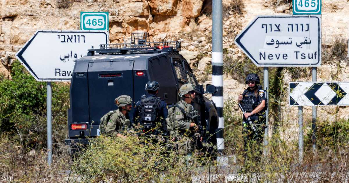 مستوطن يلقى مصرعه في هجوم بالرصاص في الضفة الغربية وقوات إسرائيلية تقتل فلسطينياً قرب جنين
