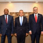 وزير الخارجية المصري يبحث تطورات الأوضاع في السودان مع نظيره السوداني ومستشار الرئيس الأمريكي