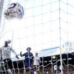 مانشستر يونايتد يفوز في الوقت القاتل على فولهام 1-0 في الدوري الإنجليزي
