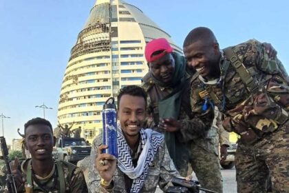 الحركة الإسلامية السودانية تندمج داخل أجهزة أمنية رسمية وتحافظ على شبكة نفوذها.