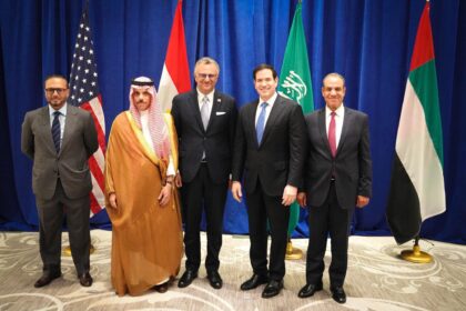 السعودية تهدد بالانسحاب من الرباعية بعد رفض واشنطن تأشيرة البرهان.