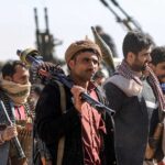 الحوثيون يهددون مصالح أميركا في المنطقة إذا ساندت السعودية ويحذرون من خطورة باب المندب.