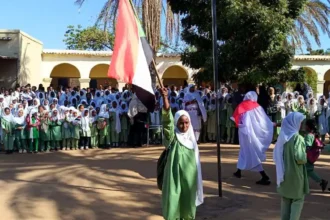 وزير التربية يعلن 29 ألف مدرسة بالسودان ويستنكره المعلمون كزيف وتجملة للواقع التعليمي المأساوي.