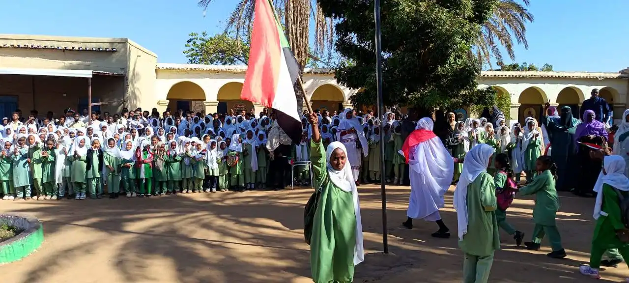 وزير التربية يعلن 29 ألف مدرسة بالسودان ويستنكره المعلمون كزيف وتجملة للواقع التعليمي المأساوي.