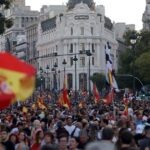 تجمعات ضخمة في مدريد وسبتة مطالبة بإنهاء أزمة الهجرة وعدم الاستسلام للضغط