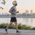 جري بطيء مدته 10 دقائق يرفع المزاج ويعزز تركيز الدماغ.