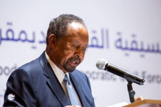 دعوة تحالف صمود لمناقشة مستقبل السودان والسلام مع حمدوك في الولايات المتحدة.