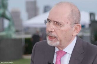 الصفدي: العالم بدأ يدرك الخطر الإسرائيلي ويتغير موقعه الدولي تجاهه
