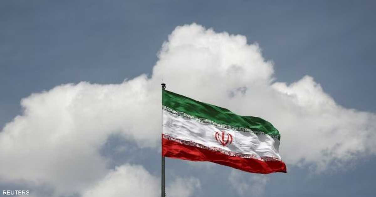 الجيش الإيراني يهدد بالرد على أي هجوم أميركي جديد ويؤكد استعداده للمواجهة.