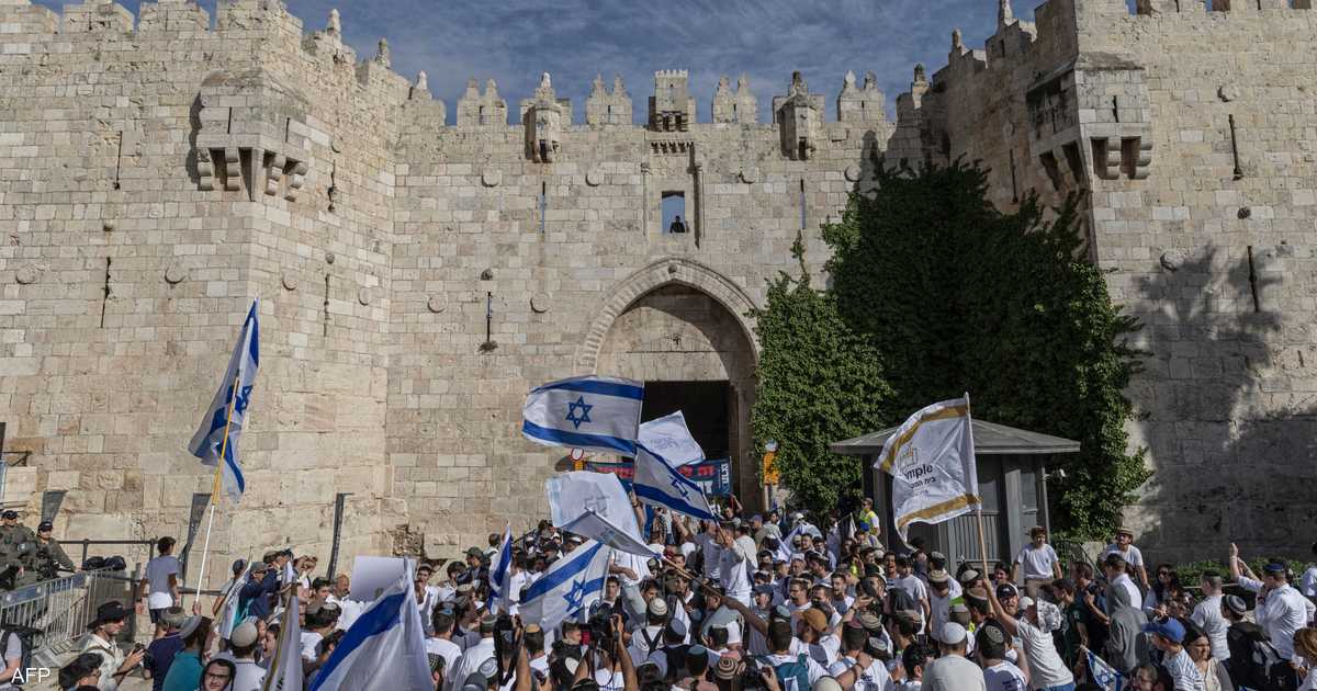 القيود الإسرائيلية على مخارج القدس تزيد من صعوبة حياة الفلسطينيين خلال الأعياد.