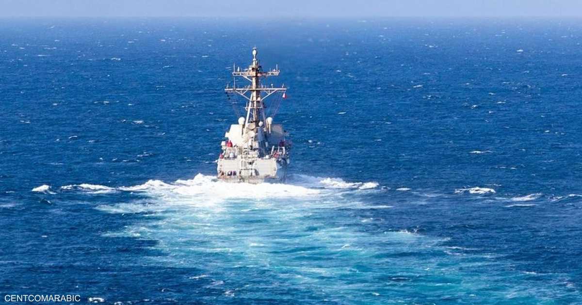 إيران لا تسيطر على مضيق هرمز ويجري مرور آلاف السفن عبره