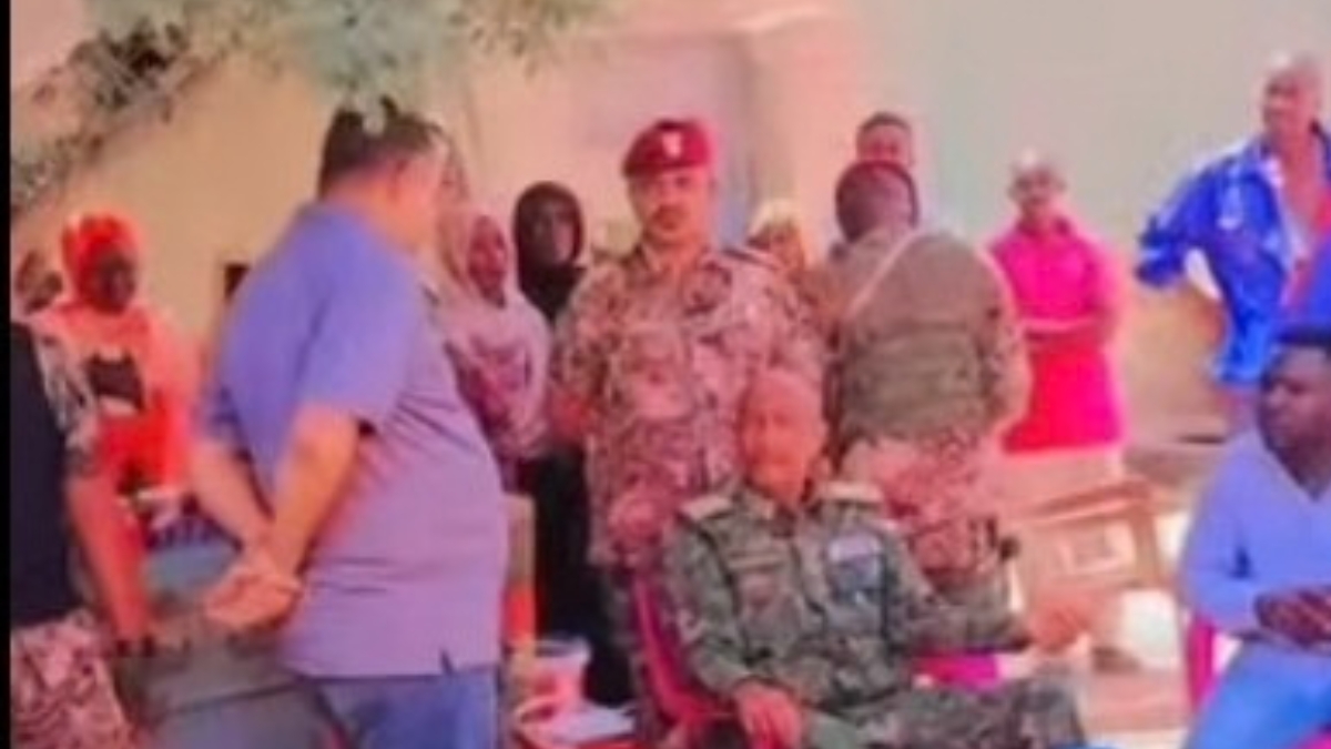 البرهان يضغط على الكهرباء لاستئناف عمل المنطقة الصناعية ببحري بعد وصول 10 تريليون جنيه