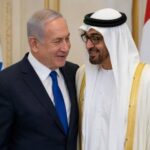 الشيخ محمد بن زايد يستقبل رئيس الوزراء الإسرائيلي في أبوظبي.