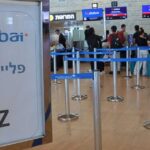 رحلة دبي إلى تل أبيب تغير مسارها وتحطّ اضطرارياً في تبوك بسبب مشادة في قمرة القيادة.