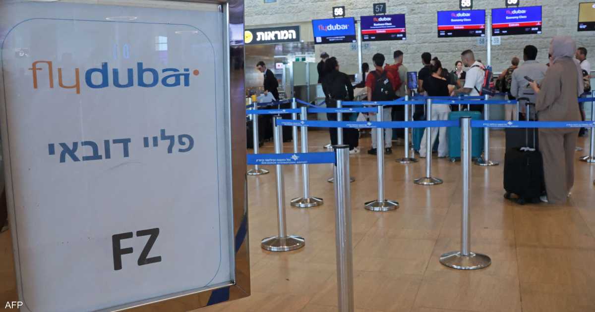 رحلة دبي إلى تل أبيب تغير مسارها وتحطّ اضطرارياً في تبوك بسبب مشادة في قمرة القيادة.