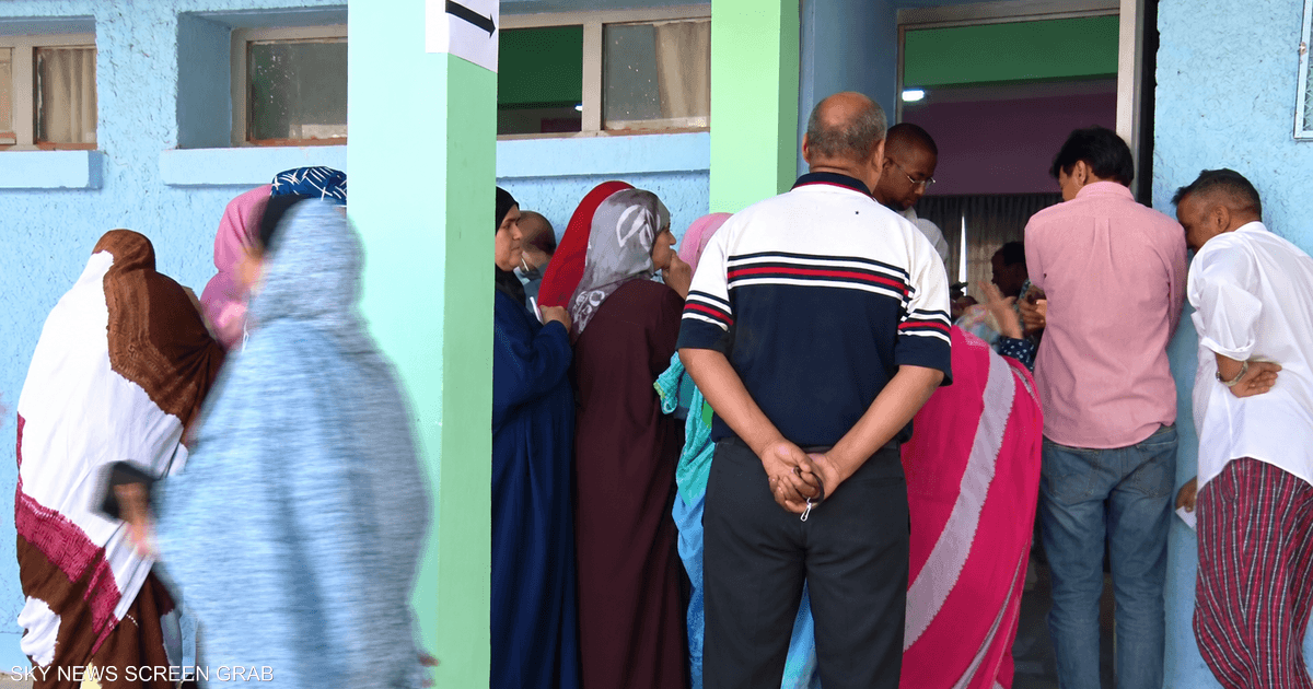 توافد الناخبون بكثافة في العيون وسجلت الأقاليم الجنوبية نسبة مشاركة عالية.