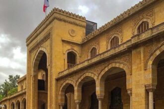 دعوى تعويض أمام باريس تطالب بإيجارات عقارات غير مدفوعة منذ 50 عاماً.