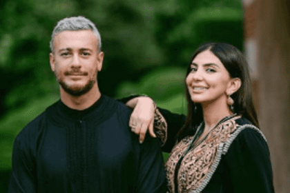 زوجة لمجرد ترد على الحكم وتؤكد تمسكها ببراءته وتطرح ملف المطالبات المالية.