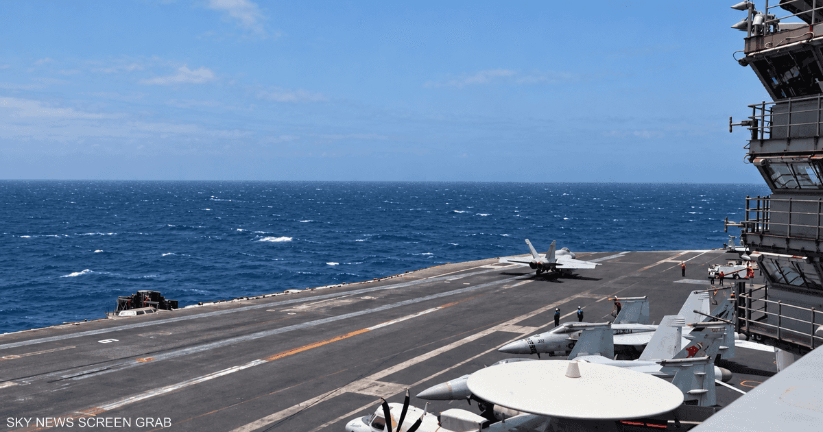 واشنطن تبقي خيار العسكري حاضرا لدفع إيران نحو تسوية.