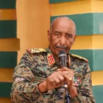 البرهان يرد على مبادرة ترشيحه: شايف في شباب قالوا رشحوا البرهان، أنا الآن شايل سلاحي وبقاتل لدينا مهمة
