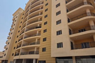 الحريق محدود في أبراج المعادن بالخرطوم وتم احتواؤه دون خسائر.