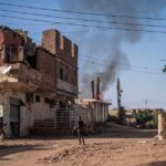 بائع سوداني يشهد على ظهور رجال يتنفسون بصعوبة في منطقة تلوث مشتبه به في بحري