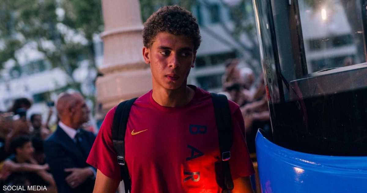 برشلونة يمنح عبد الكريم الرقم 19 في قائمة الفريق الرديف.