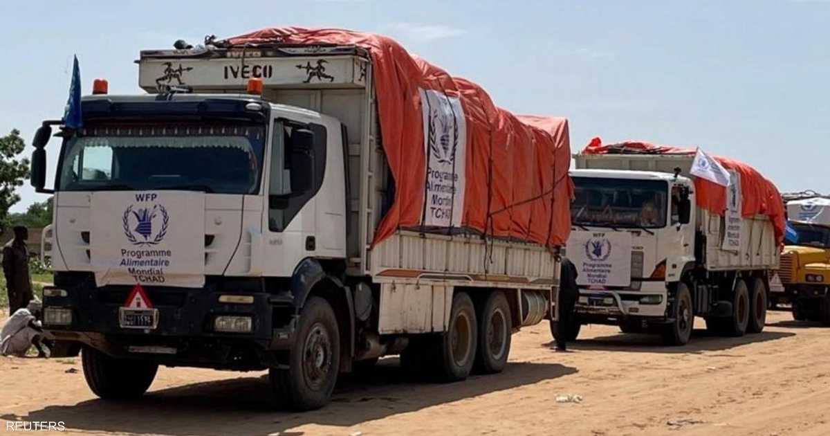 هجوم جوي على شاحنتين لبرنامج الأغذية العالمي في السودان يدمّر مساعدات إنسانية ويصيب مدنيين