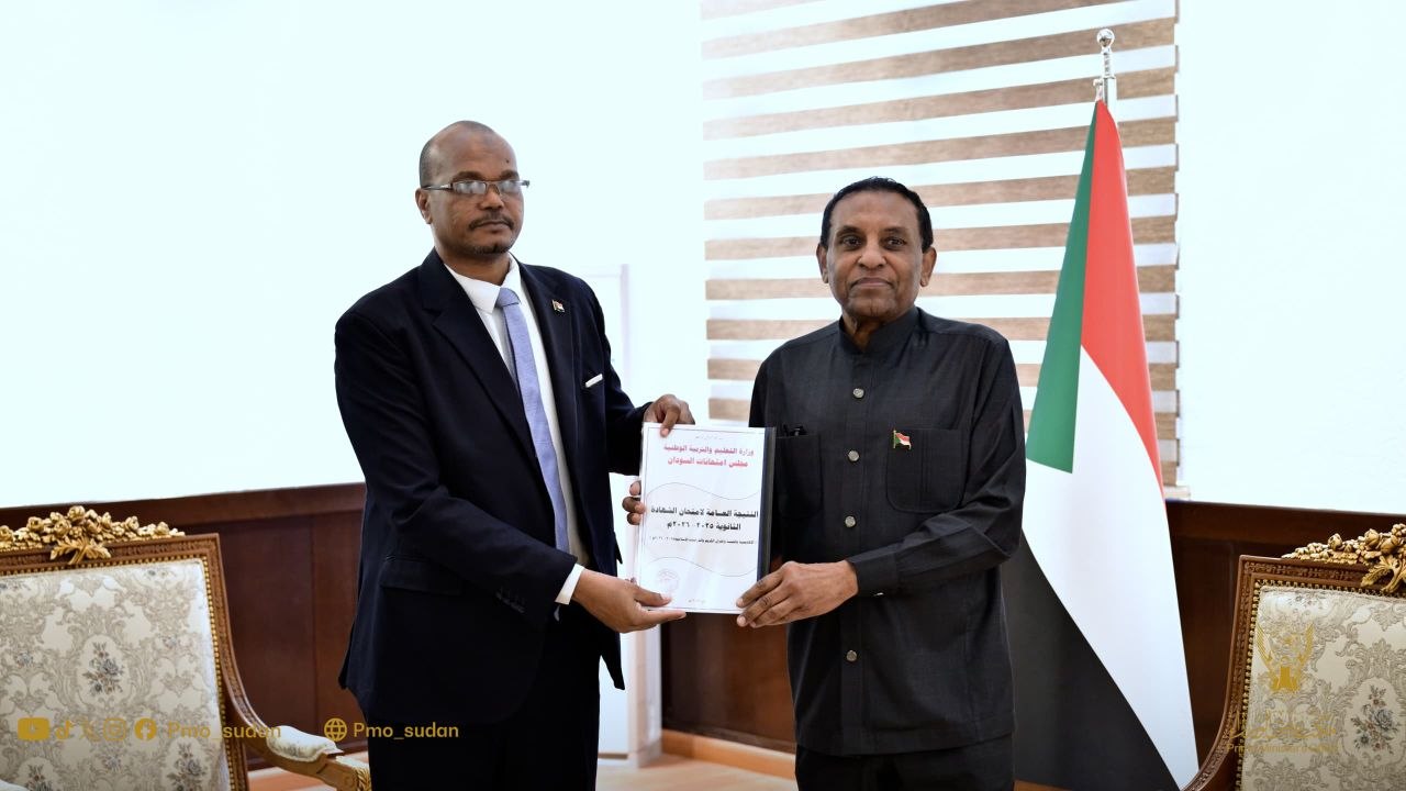 رئيس الوزراء السوداني يؤكد نتيجة امتحانات الشهادة 2026م بزيادة نسبة الجالسين.