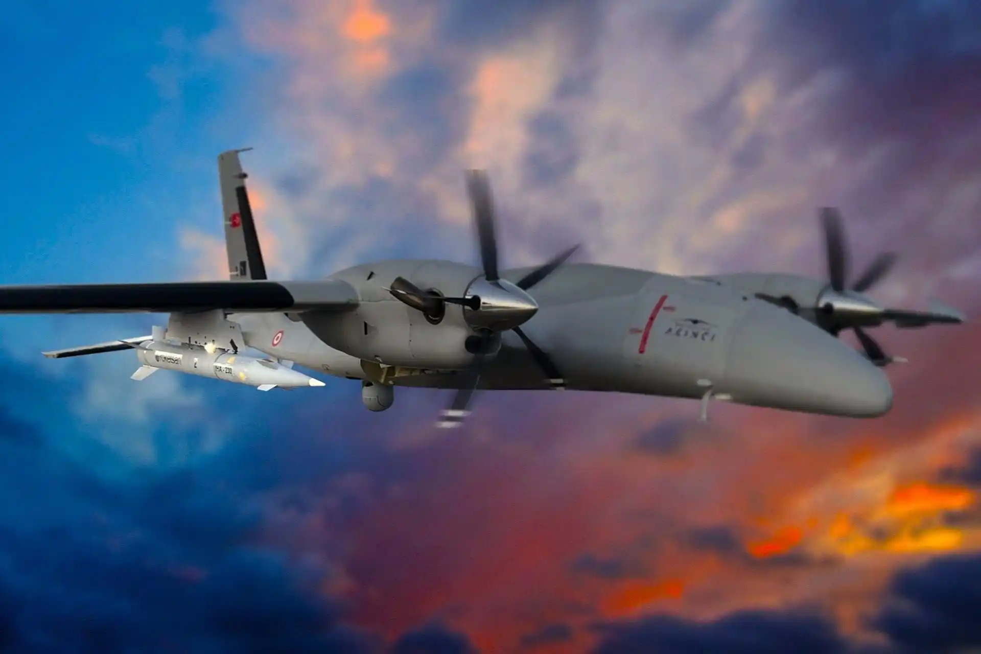 نجاح اختبار إطلاق الصاروخ الباليستي التركي İHA-300 ER من طائرة أقنجي المسيّرة.