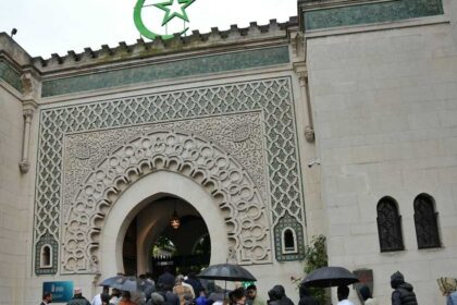 تحولت مناظرة انتخابية في برلين إلى مواجهة حول صورة تربط إمام مسجد بشبكات حماس.