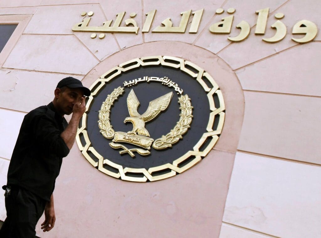 التحقيق يكشف كذب بائعة خضروات بعد تداول شائعة تحرش سودانيين بطفلة في الشرقية
