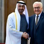 رئيس دولة الإمارات يبحث مع نظيره الألماني سبل تعزيز الشراكة الاستراتيجية والقضايا الإقليمية والدولية في فيلا بورزيغ التاريخية.