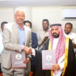 السودان والسعودية يوقعان مذكرة تفاهم لاستثمار قطاع النفط وتأهيل مصفاة الجيلي وإنشاء مصفاة جديدة في بورتسودان.